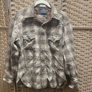 Vintage L Pendleton Woolen Jacket with Brown Lining